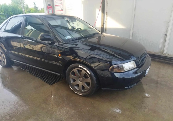 Audi A4 cena 6200 przebieg: 308000, rok produkcji 1996 z Ciechanów małe 121